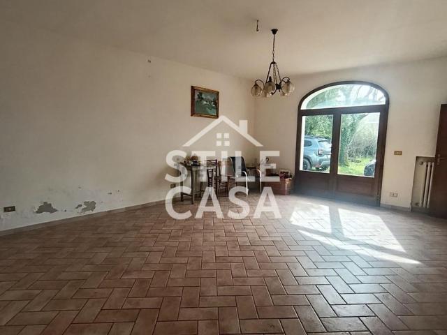 Villetta indipendente in vendita di 187 m² in Via Romana Lucchese Galleno