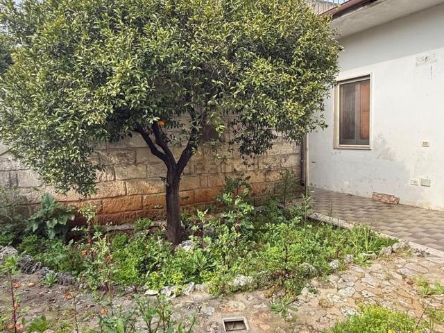 Villetta indipendente in vendita di 187 m² in Via Tagliamento