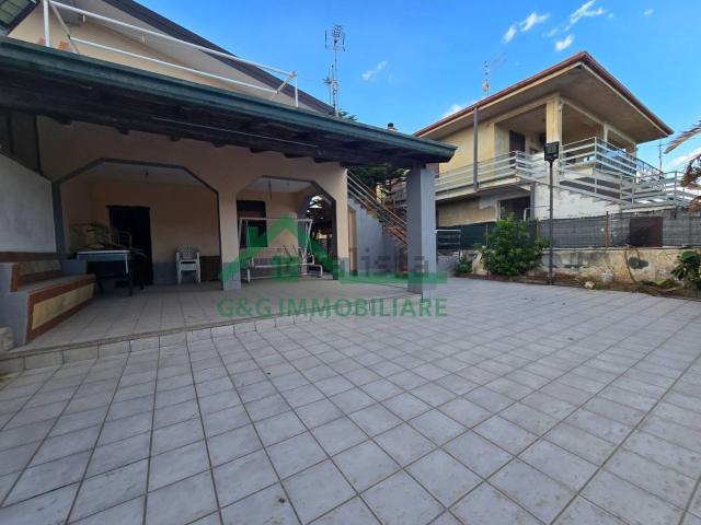 Villetta indipendente in vendita di 187 m² in Via Zinnia