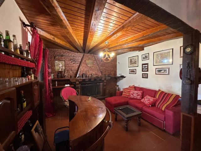 Villetta indipendente in vendita di 187 m² in Contrada Santosano, 3