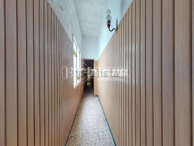 Villetta indipendente in vendita di 188 m² in Via Castel del Monte, 22