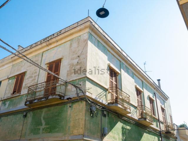 Villetta indipendente in vendita di 188 m² in Via Alessandro Manzoni, 23