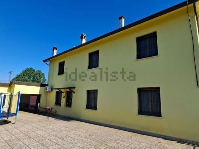 Villetta indipendente in vendita di 189 m² in Via Benvenuto Tisi da Garofalo, 1225