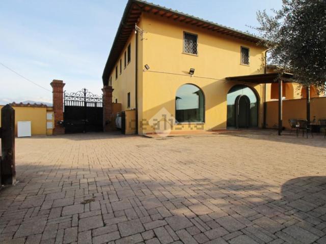 Villetta indipendente in vendita di 189 m² in Via del Leone, 109