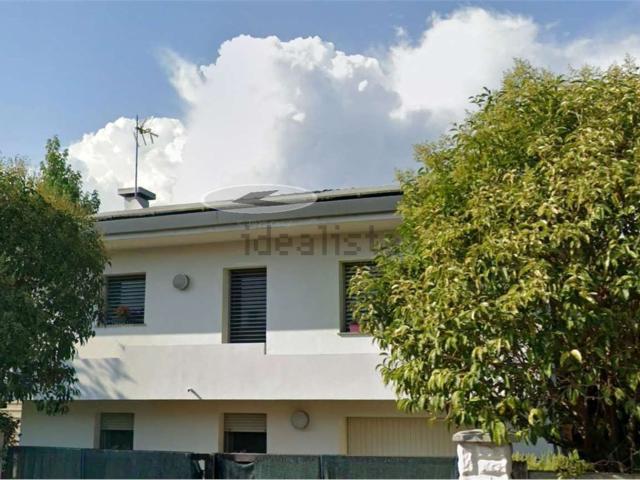 Villetta indipendente in vendita di 189 m² in Via Pestarole, 3