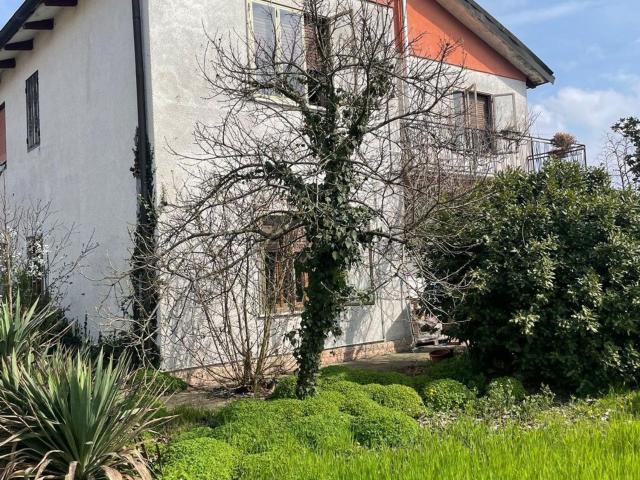 Villetta indipendente in vendita di 190 m² in Via Cagnano