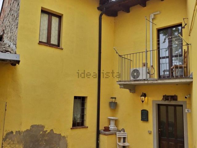 Villetta indipendente in vendita di 190 m² in Via Cesare Battisti, 10