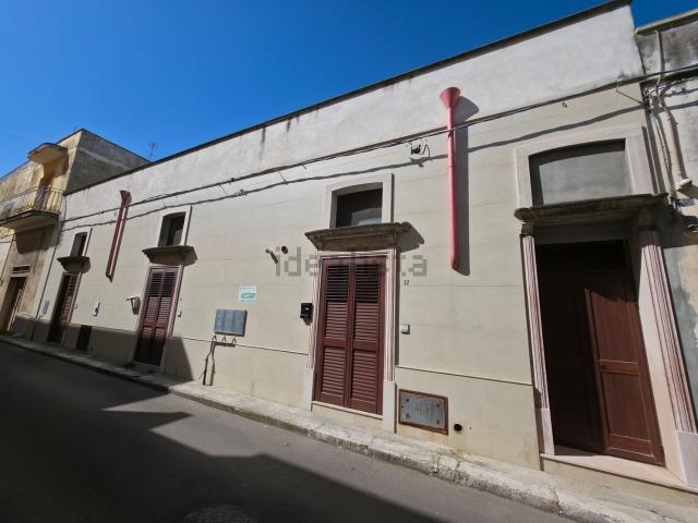 Villetta indipendente in vendita di 190 m² in Via Cesare Battisti