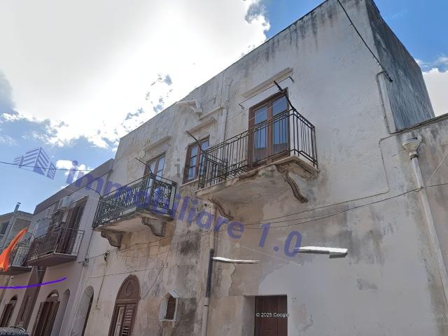 Villetta indipendente in vendita di 190 m² in Via Cigno