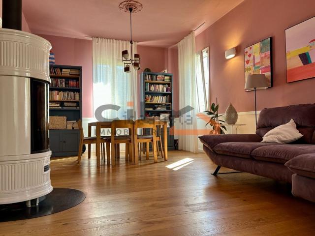 Villetta indipendente in vendita di 190 m² in Via A. Campesano