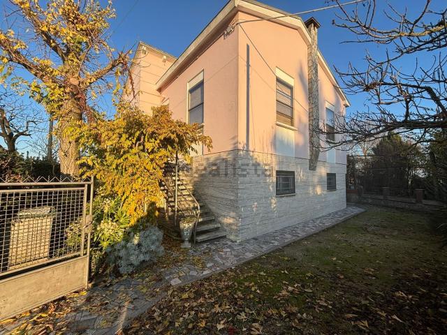 Villetta indipendente in vendita di 190 m² in Via Gambellara