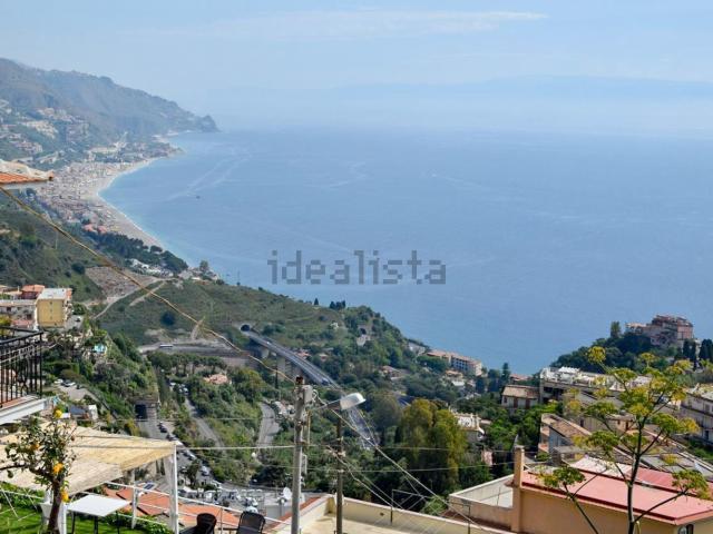 Villetta indipendente in vendita di 190 m² in Via Giuseppe Verdi