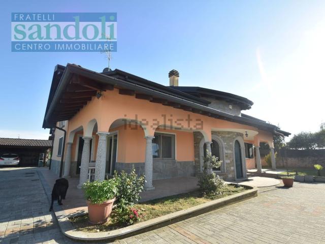 Villetta indipendente in vendita di 190 m² in Via Giacomo Matteotti