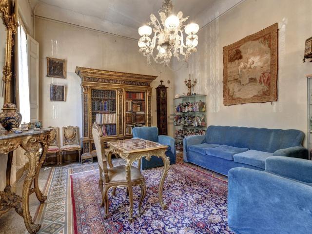 Villetta indipendente in vendita di 190 m² in Via Giovanni Duprè