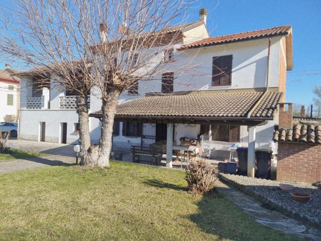 Villetta indipendente in vendita di 190 m² in Via dei Boschi, 62