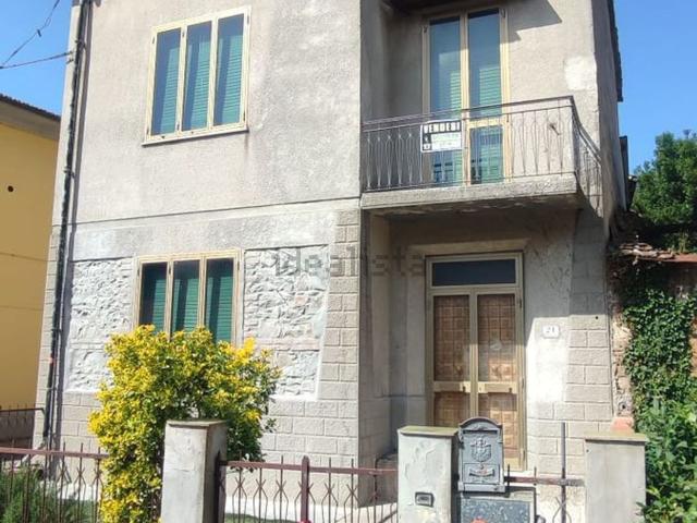 Villetta indipendente in vendita di 190 m² in Via del Poggiolo