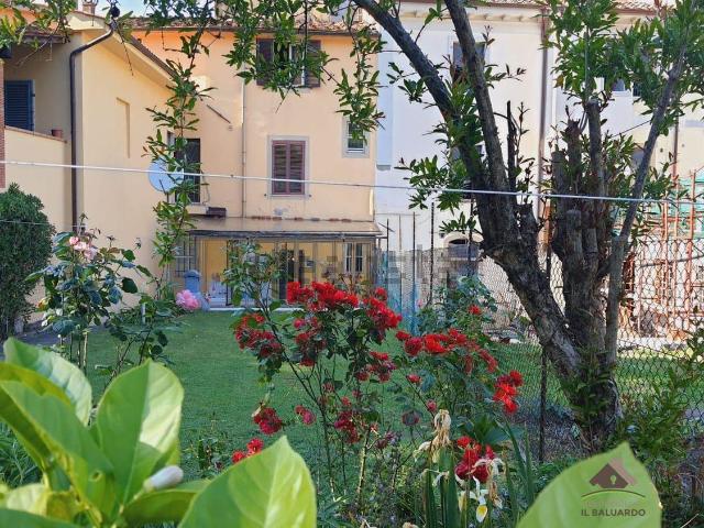 Villetta indipendente in vendita di 190 m² in Via della Boccaccia, 13