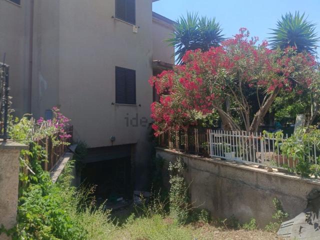 Villetta indipendente in vendita di 190 m² in Via Fontana Morella, 84