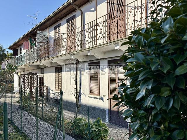 Villetta indipendente in vendita di 190 m² in Via IV Novembre, 2
