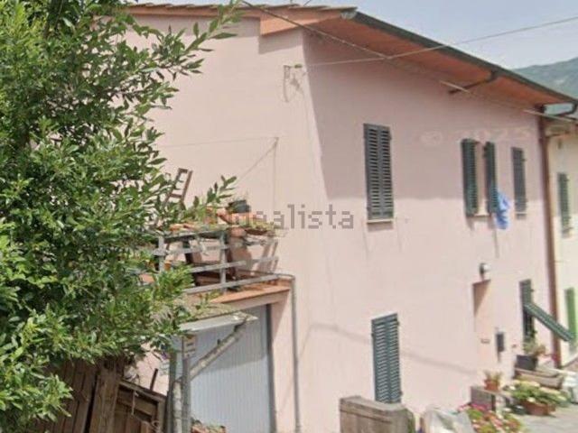 Villetta indipendente in vendita di 190 m² in Via Montini, 3