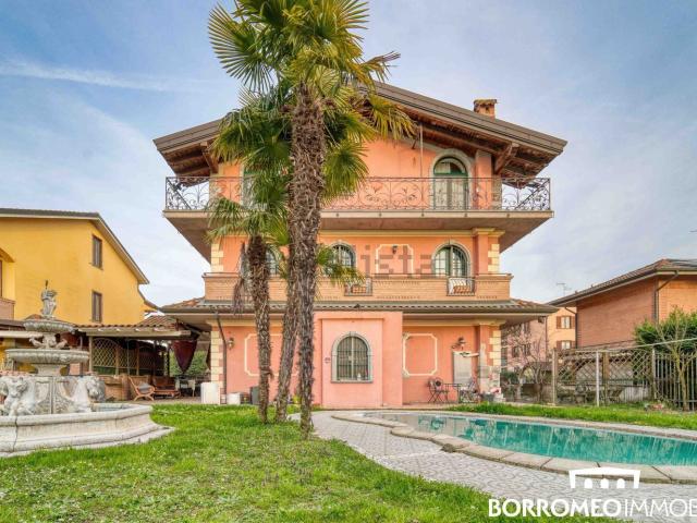 Villetta indipendente in vendita di 190 m² in Via Madre Cabrini, 15