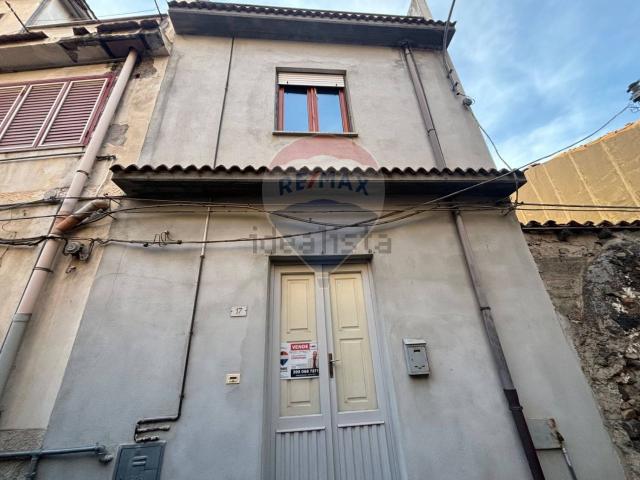 Villetta indipendente in vendita di 190 m² in Via Mangano, 17