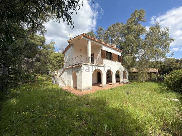 Villetta indipendente in vendita di 190 m² in Via Mar di Sardegna