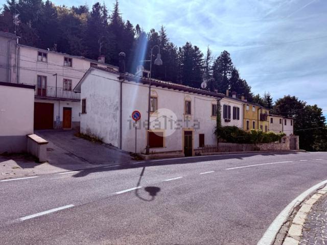 Villetta indipendente in vendita di 190 m² in Via Nicola Sebastiani