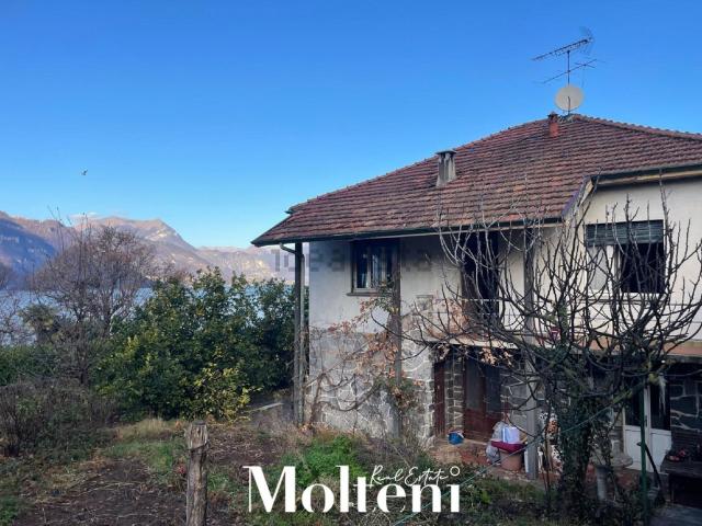 Villetta indipendente in vendita di 190 m² in Via Statale, 114