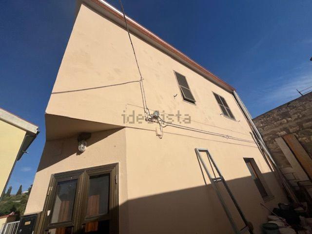 Villetta indipendente in vendita di 190 m² in Via Padre Luca, 44