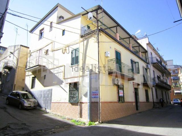 Villetta indipendente in vendita di 190 m² in Via Roma, 14