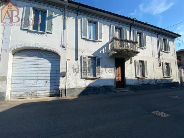 Villetta indipendente in vendita di 190 m² in Via Roma