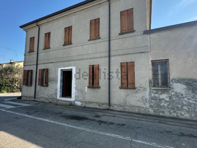 Villetta indipendente in vendita di 190 m² in Via Roma