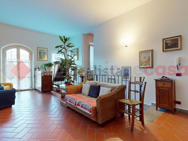 Villetta indipendente in vendita di 190 m² in Via Turritecava, 2