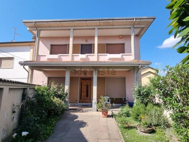 Villetta indipendente in vendita di 190 m² in Corso Vittorio Veneto