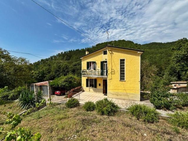 Villetta indipendente in vendita di 190 m² in Frazione Osteria Cerasa