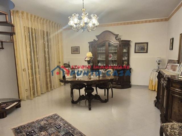 Villetta indipendente in vendita di 190 m² in Strada Guarrato