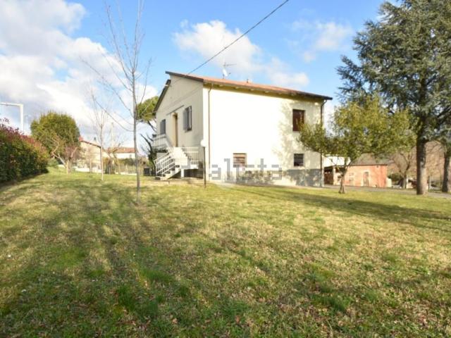 Villetta indipendente in vendita di 190 m² in Strada Vernacchia Montevescovo, 36