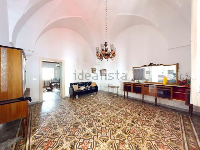 Villetta indipendente in vendita di 191 m² in Via d&apos Afflitto, 72
