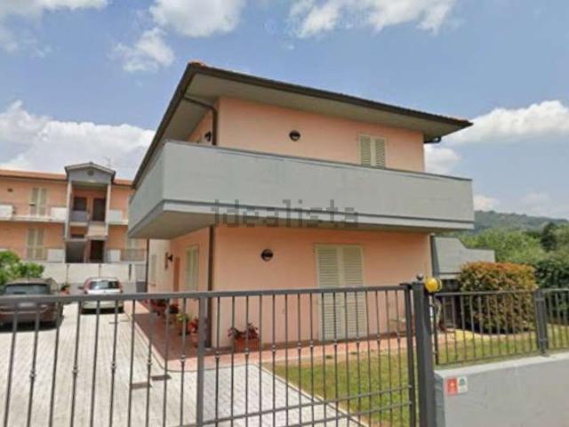 Villetta indipendente in vendita di 191 m² in Via delle Rose, 23