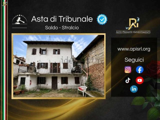 Villetta indipendente in vendita di 191 m² in Via Roma, 32