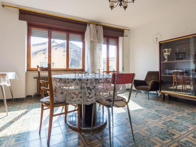 Villetta indipendente in vendita di 192 m² in Via Cesare Battisti, 37