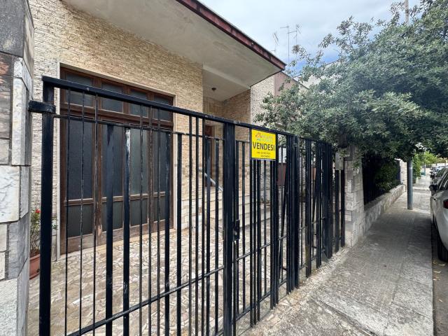 Villetta indipendente in vendita di 192 m² in Via Amilcare Foscarini, 8
