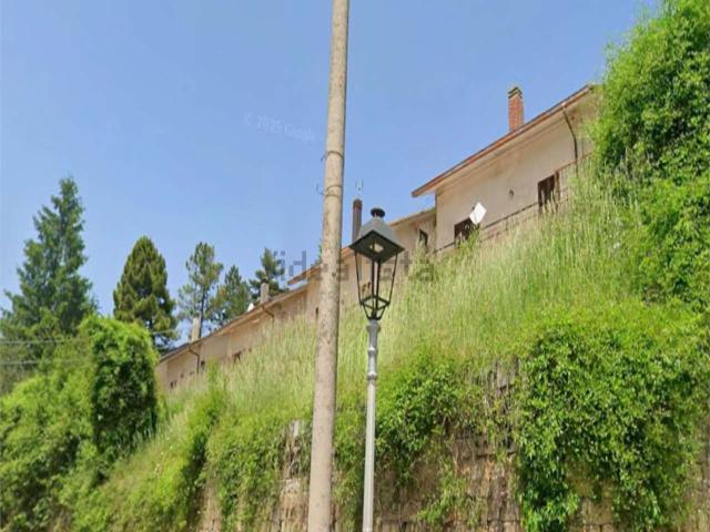 Villetta indipendente in vendita di 192 m² in Via della Torre