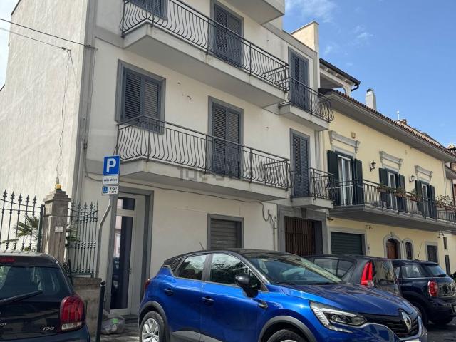Villetta indipendente in vendita di 192 m² in Via Iolanda