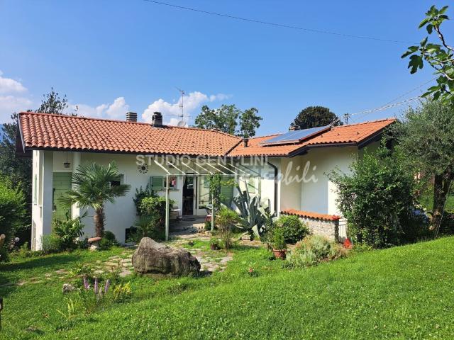 Villetta indipendente in vendita di 192 m² in Via Sant&apos Antonio