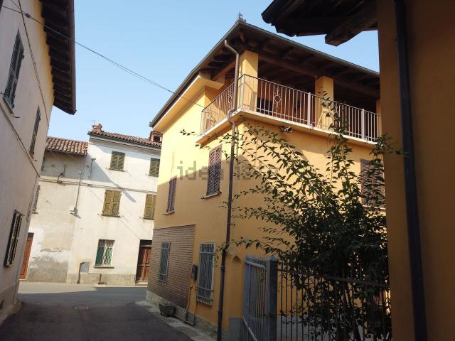 Villetta indipendente in vendita di 192 m² in Via Torino