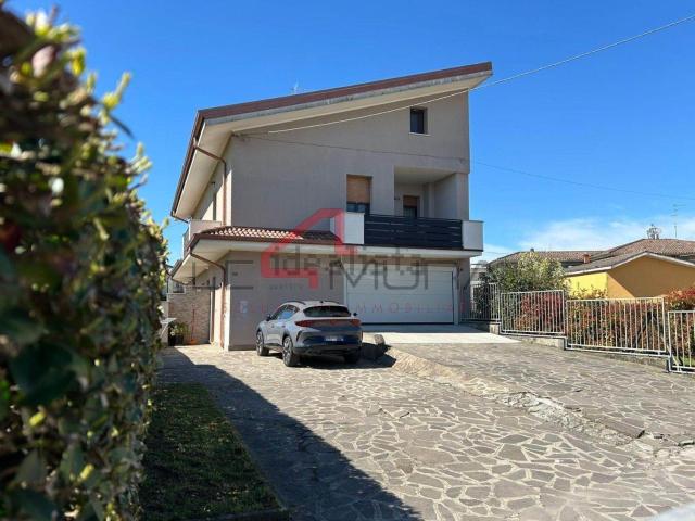 Villetta indipendente in vendita di 193 m²