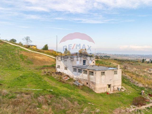 Villetta indipendente in vendita di 193 m² in Via Luigi Rovelli