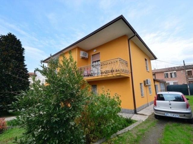 Villetta indipendente in vendita di 193 m² in Via Padova